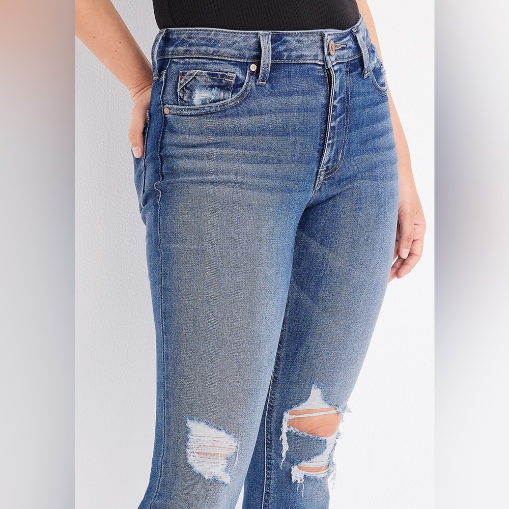 Maurice’s High Rise Flare Denim Jeans Distressed Stretch Size 16 P $70 NWT - Picture 3 of 5